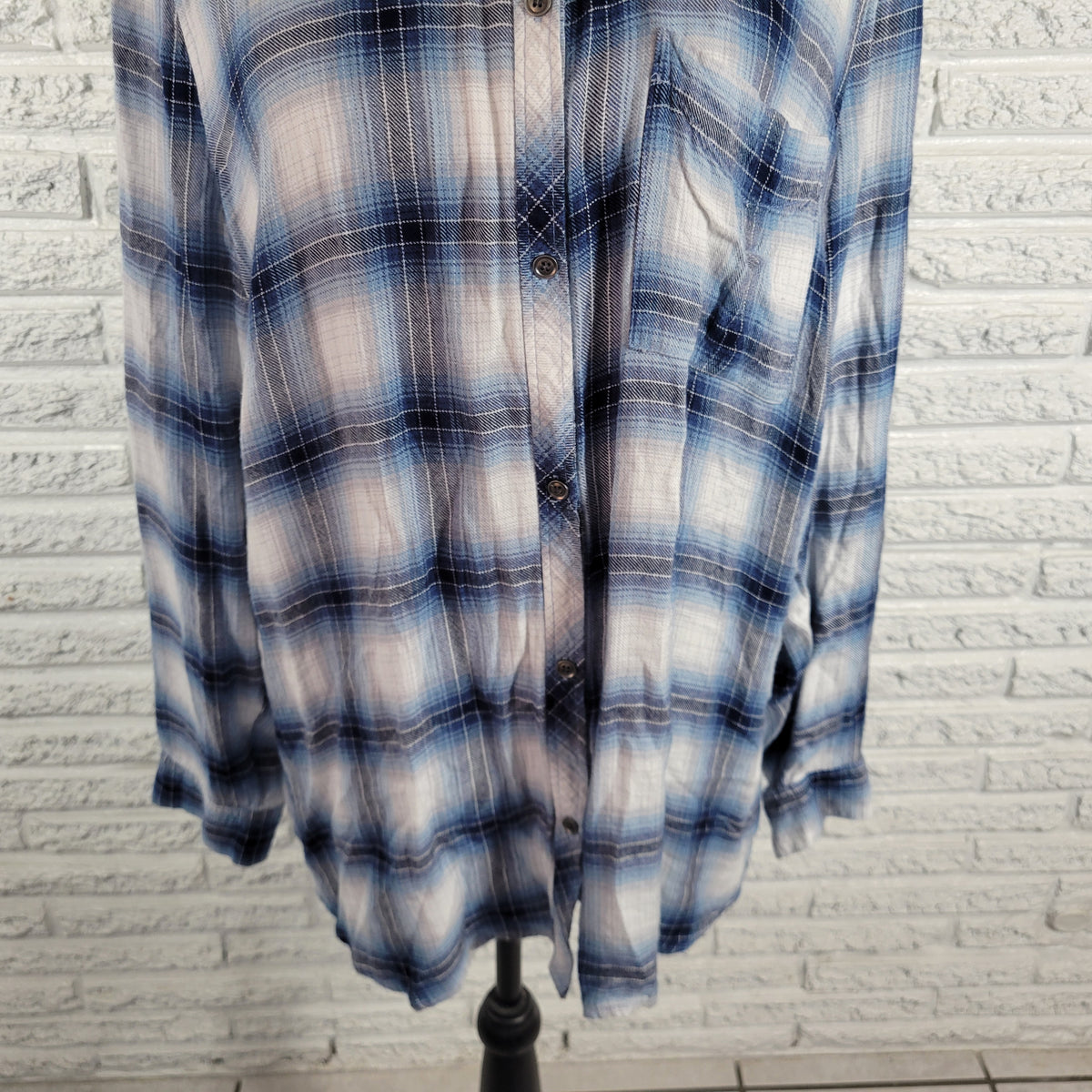 Forever 21 Women 2X Plus Blouse Blue White Plaid Roll Tab Long Sleeve Button PLA16XE