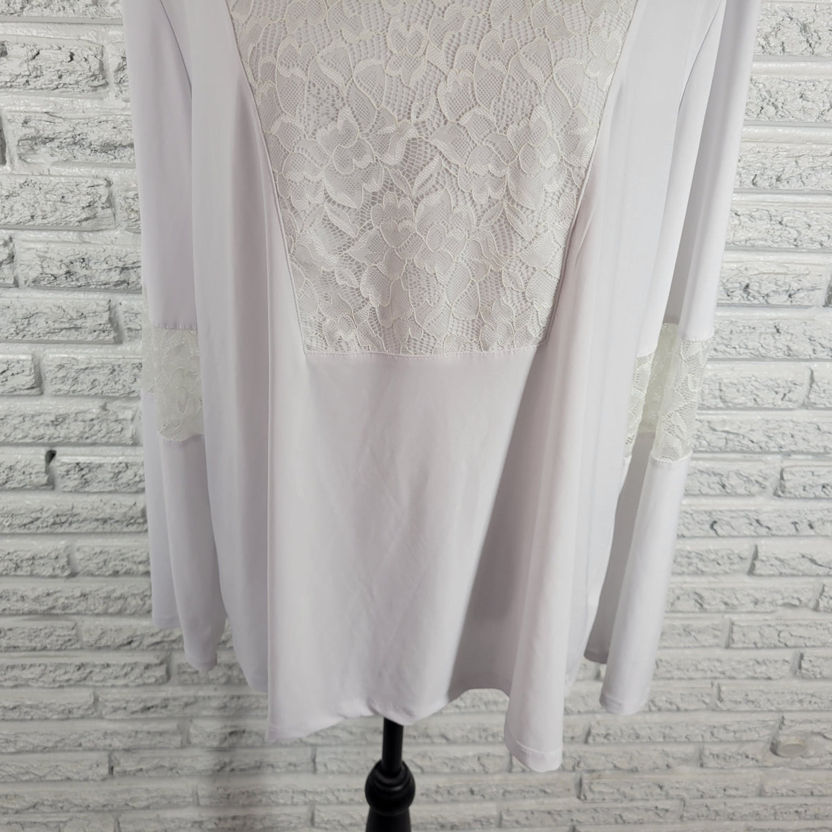Ashley Stewart Top Womens 18/20 White Lace Trim Blouse V-Neck Long Sleeve Shirt WHI11E