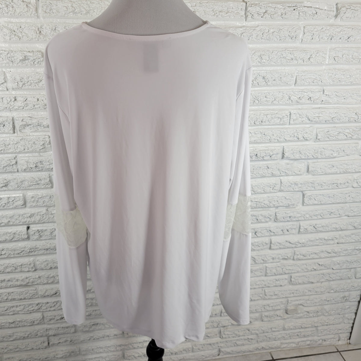 Ashley Stewart Top Womens 18/20 White Lace Trim Blouse V-Neck Long Sleeve Shirt WHI11E