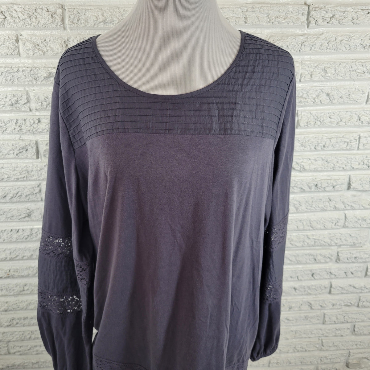 Logo Lori Goldstein Women 1X Plus Tunic Blue Crochet Trim Cotton Blouse Keyhole BLU87E