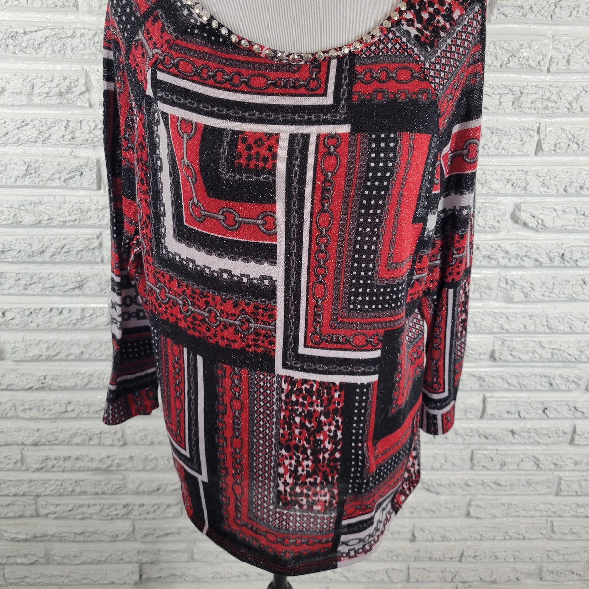 Ruby Rd Women XL Knit Top Black Red Metallic Geometric Studded Blouse Lng Sleeve GEO211E