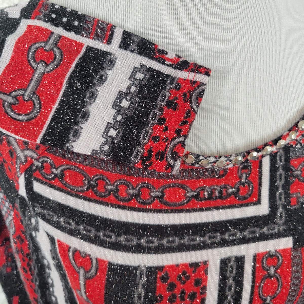 Ruby Rd Women XL Knit Top Black Red Metallic Geometric Studded Blouse Lng Sleeve GEO211E