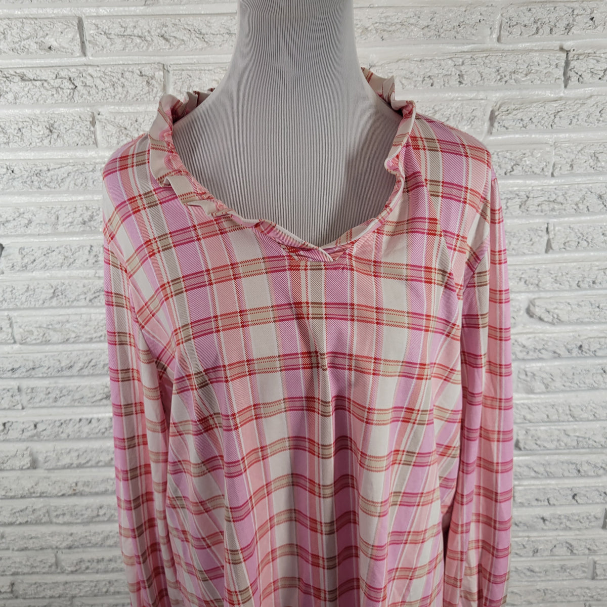 Denim & Co XL Plaid Top Ruffle Neck V-Neck Pink Red Long Sleeve Pullover Casual PLA29E