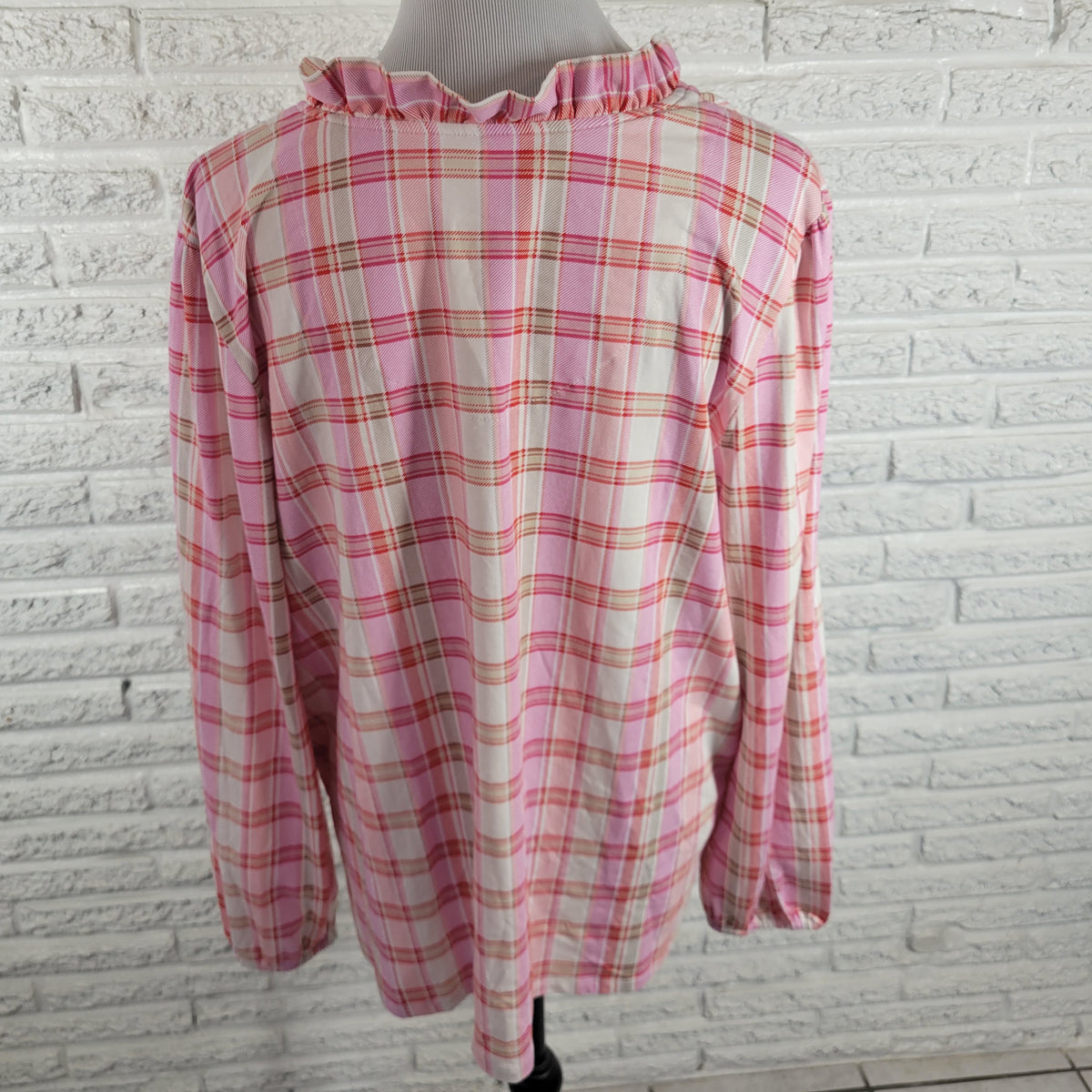 Denim & Co XL Plaid Top Ruffle Neck V-Neck Pink Red Long Sleeve Pullover Casual PLA29E