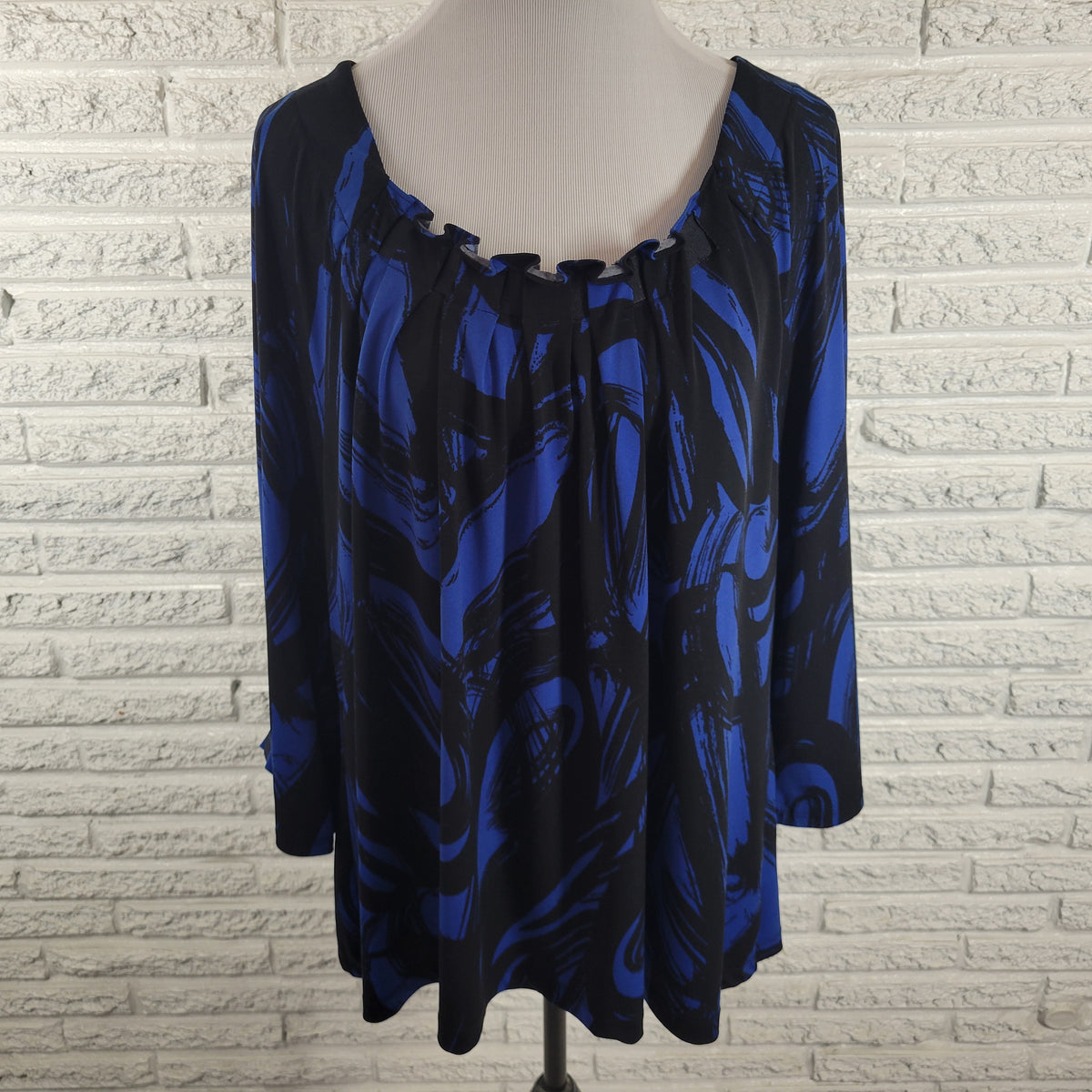Worthington 2X Tunic Black Blue Watercolor Pleated Frilly Neck 3/4 Sleeve Career WAT114E