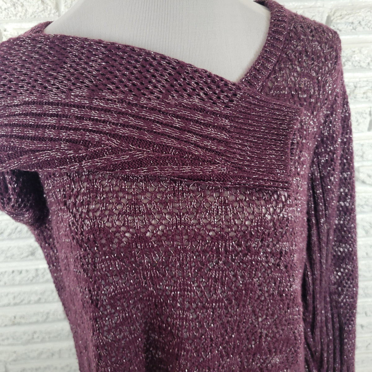 Maurices Women's XL Open Knit Sweater Purple Metallic Sparkle Crew Neck Pullover PUR37E