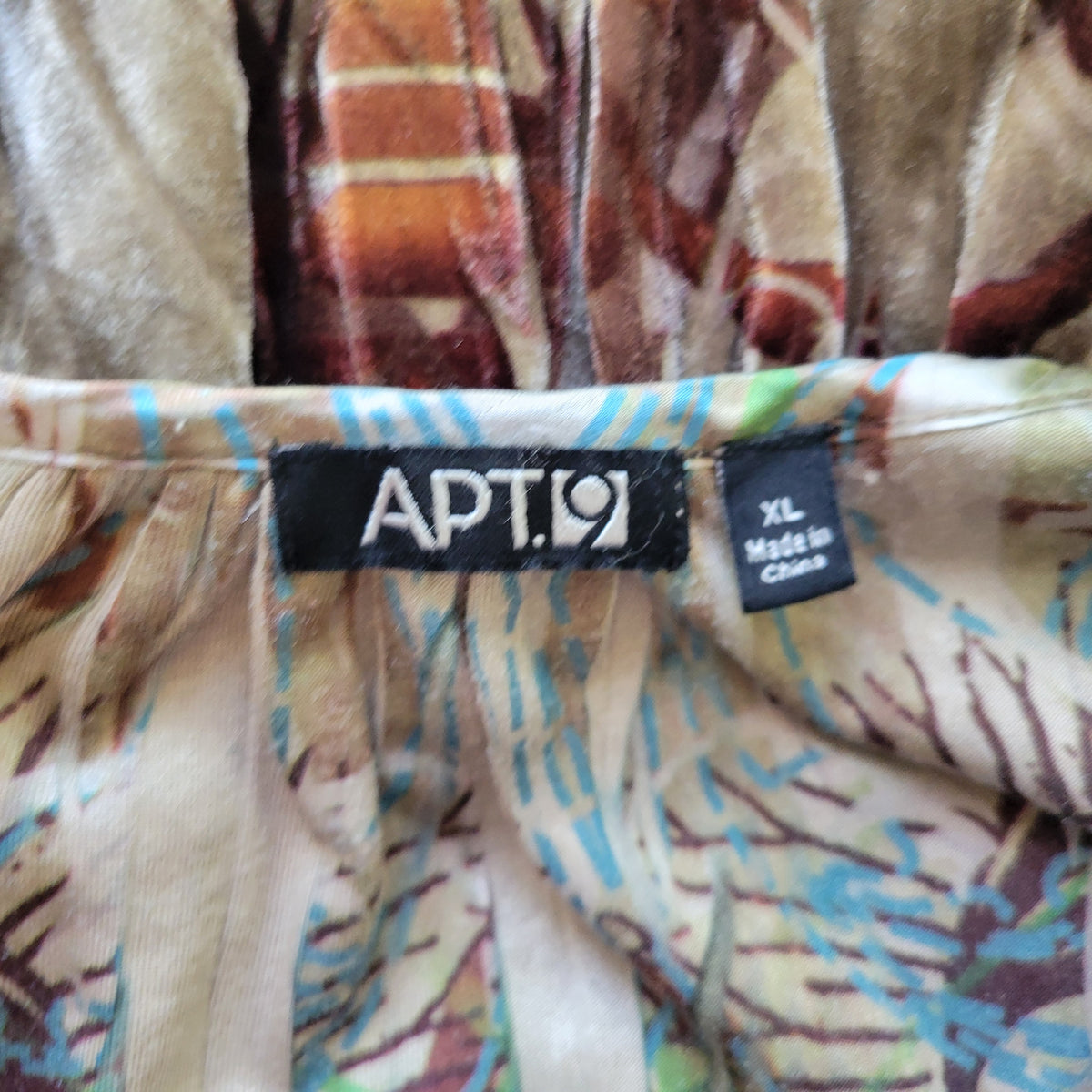 Apt 9 Women's XL Velour Tunic V-Neck Long Sleeve Geometric Top Travel Casual GEO219E