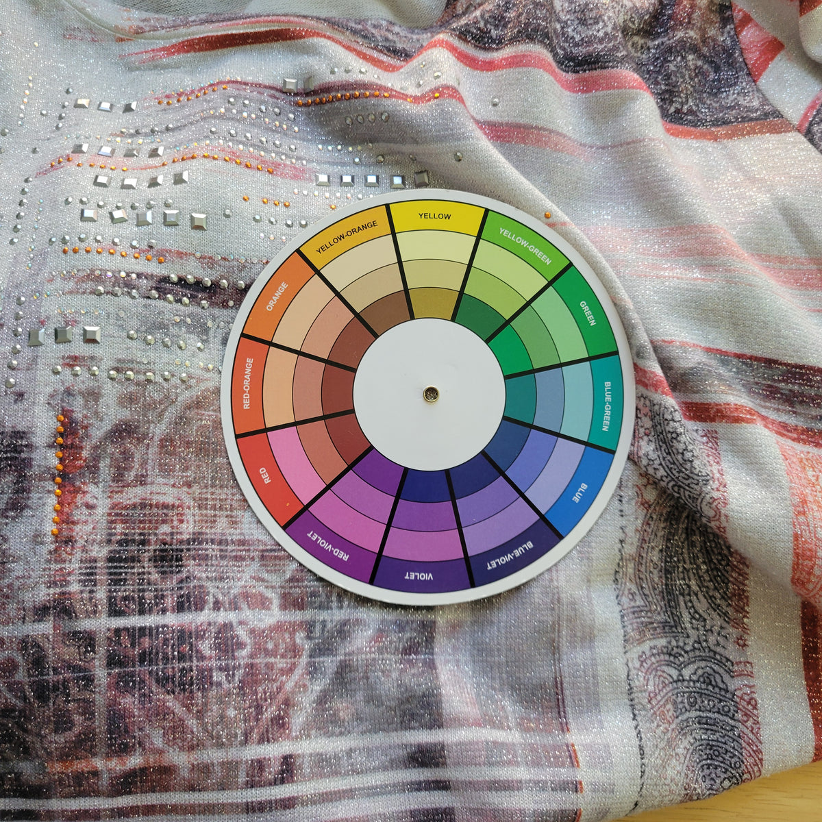 Avenue 30 32 Tunic Geometric Lace Trim Studded Metallic Long Sleeve Plus Top GEO220E