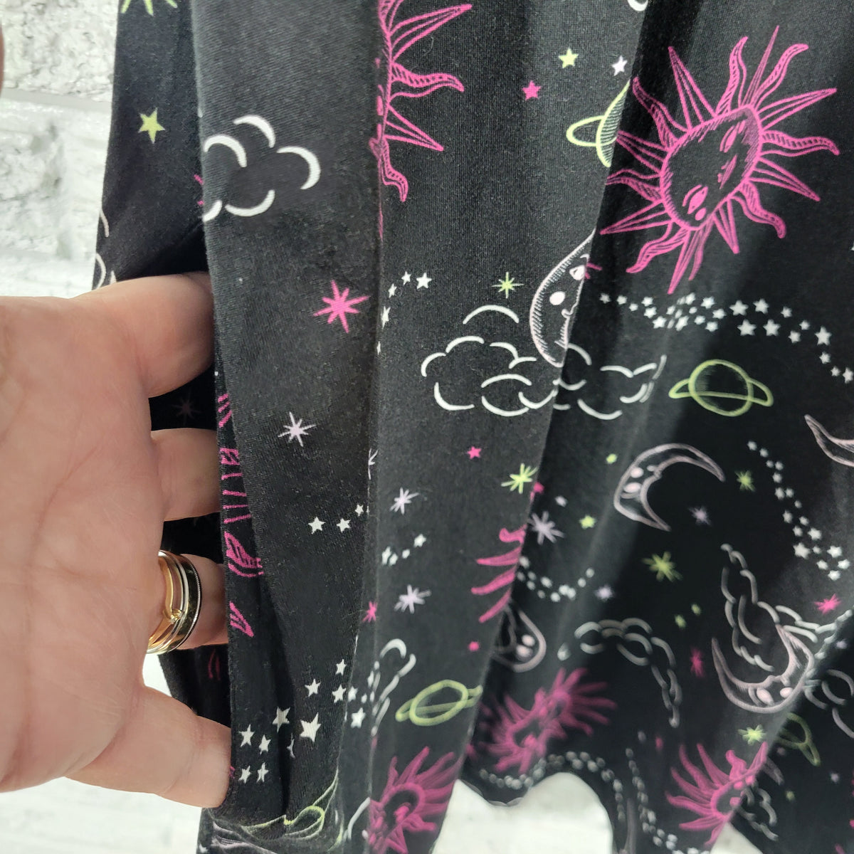Joyspun Sleep Shirt Womens 2X 3X Celestial Celestial Sun Moon Pockets Nightgown NOV101E
