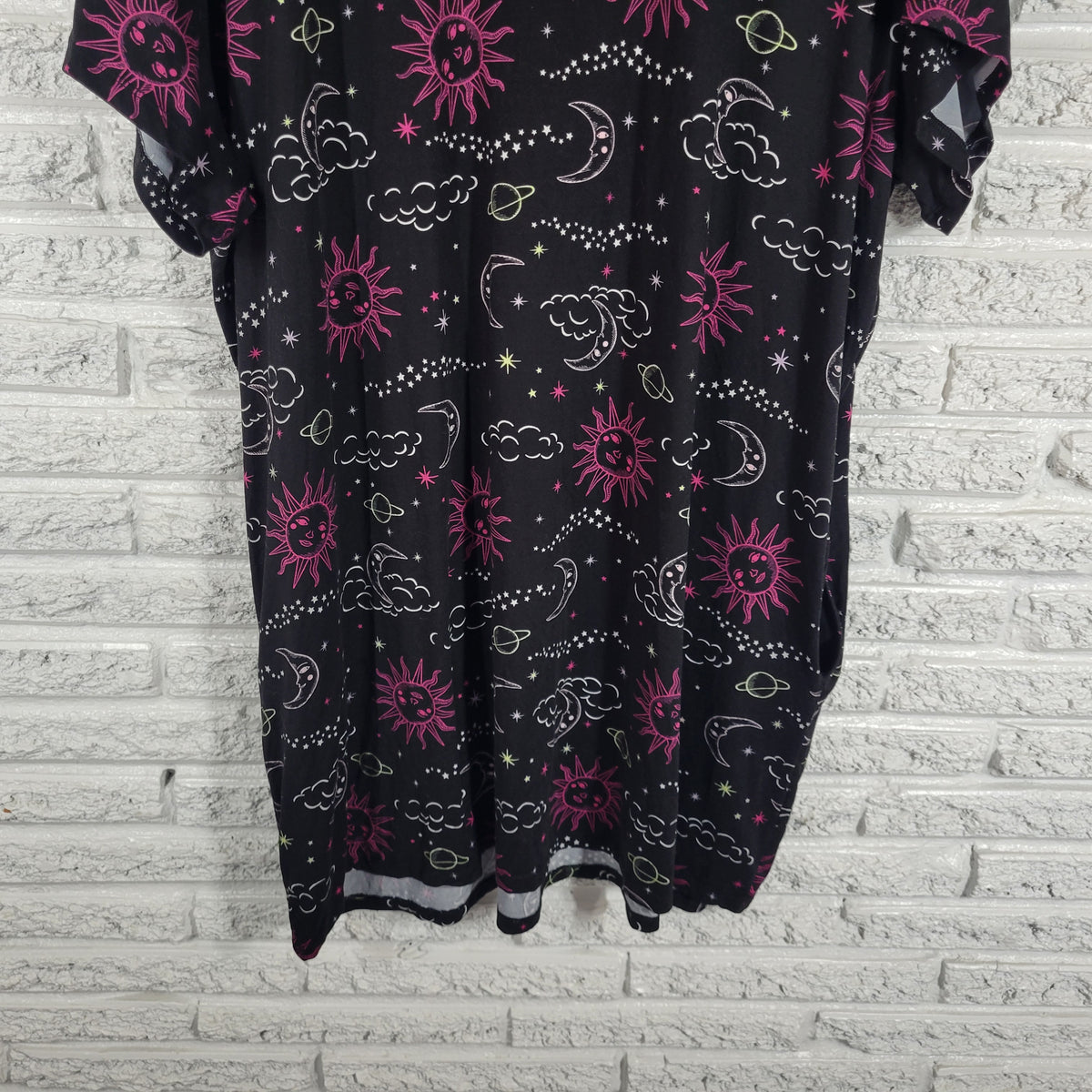 Joyspun Sleep Shirt Womens 2X 3X Celestial Celestial Sun Moon Pockets Nightgown NOV101E