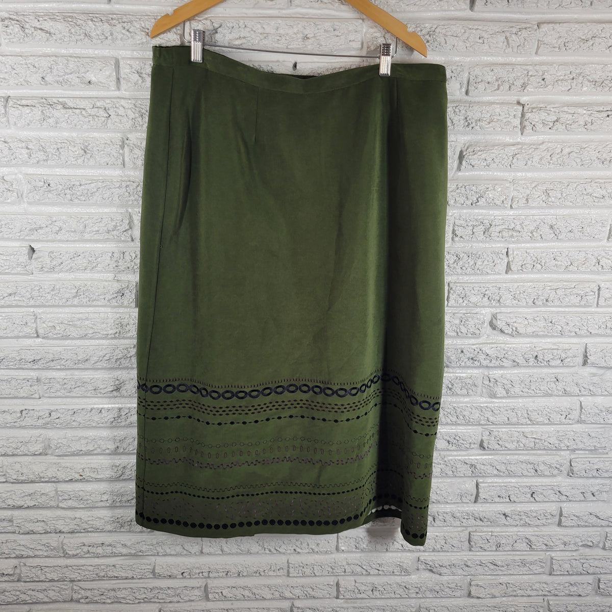 NotationS 2X Pencil Midi Skirt Green Velour Embroidered Lined Zip Plus Straight GRE18E