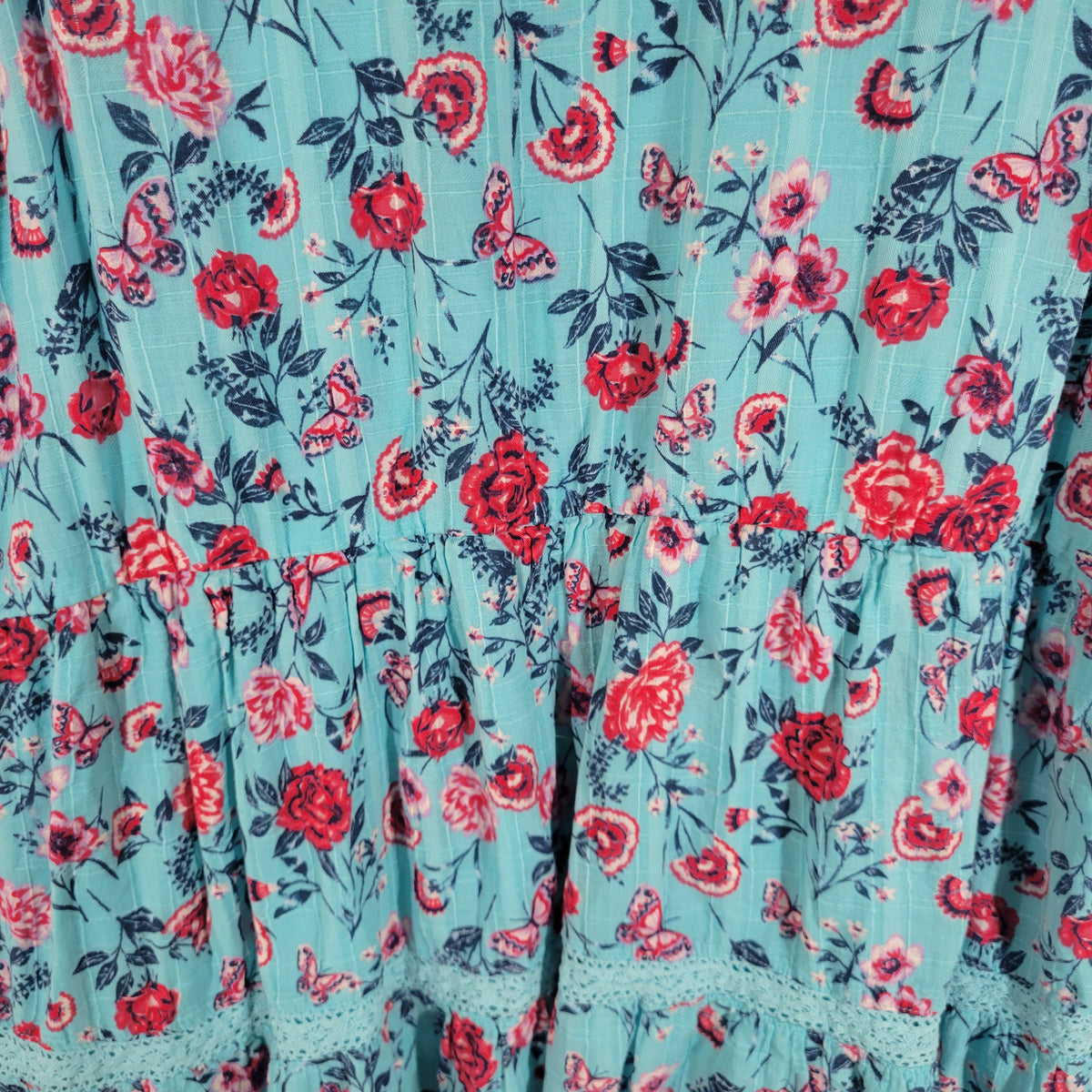 Torrid 2X Swing Top Floral Blue Pink Lace Crochet Trim Sleeveless V-Neck FLO47E