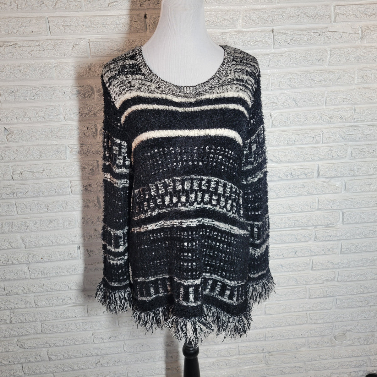 Style & Co Womens XL Striped Sweater Tunic Black White Fringe Pullover Knit STR1334XE