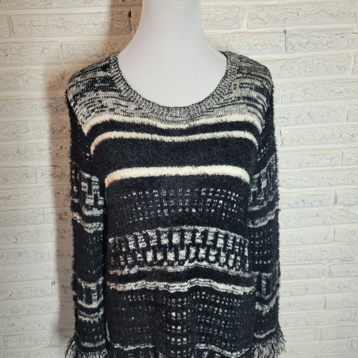 Style & Co Womens XL Striped Sweater Tunic Black White Fringe Pullover Knit STR1334XE