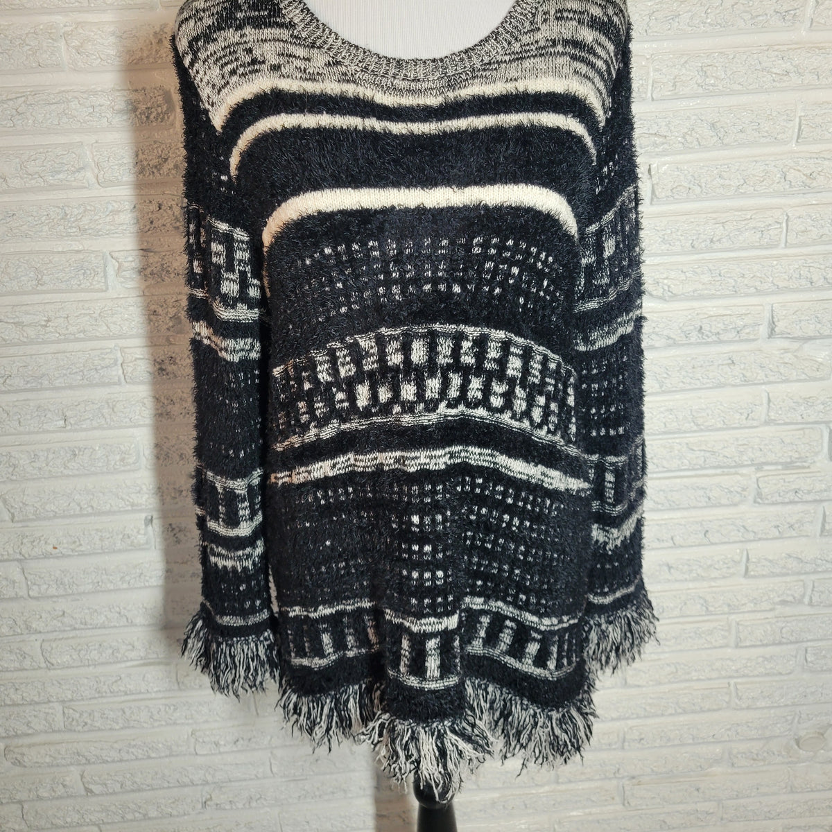 Style & Co Womens XL Striped Sweater Tunic Black White Fringe Pullover Knit STR1334XE