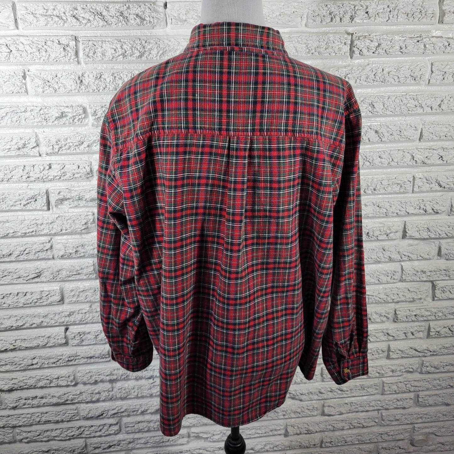 Cabin Creek Womens Top 22W Plus Long Sleeve Red Plaid Lightweight Embroidered