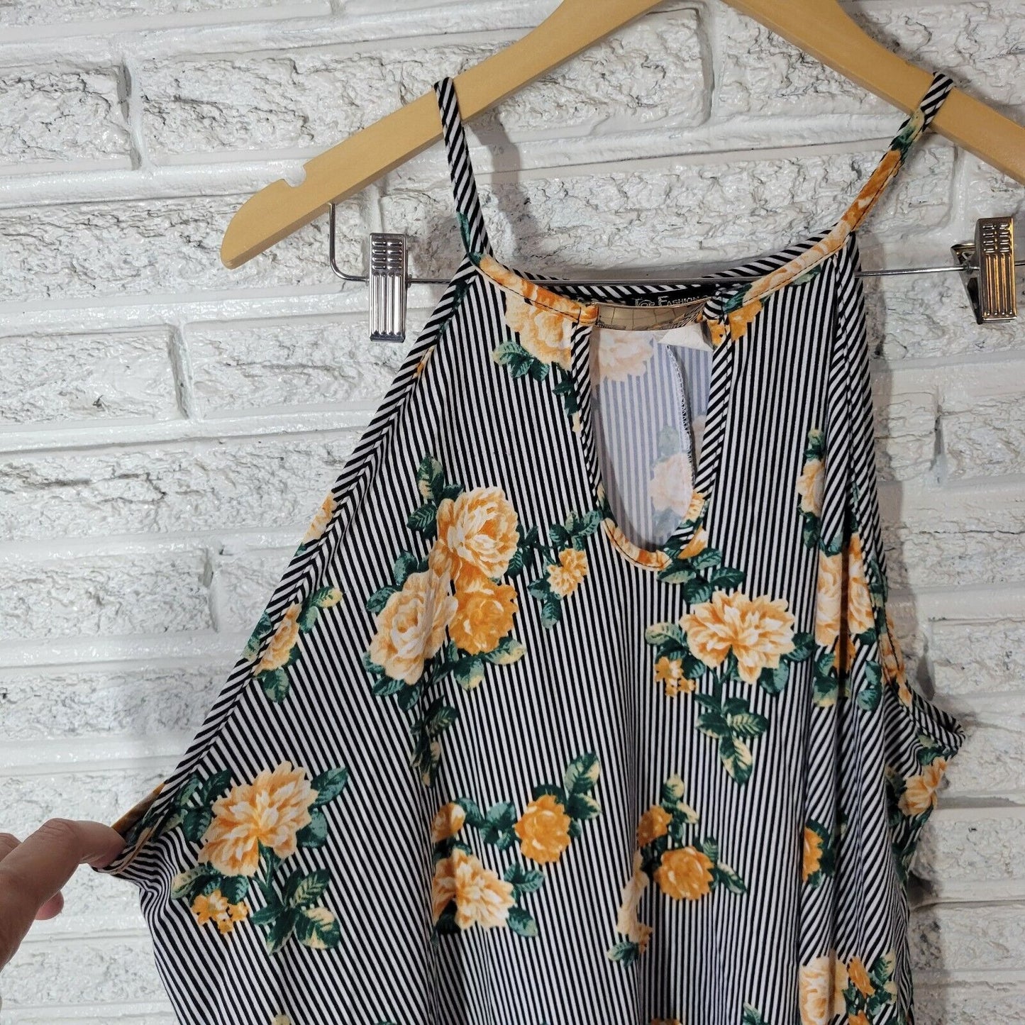 Top Fashion New York Womens Top 3X Tank Spaghett Strap Tan Green Stripe Floral