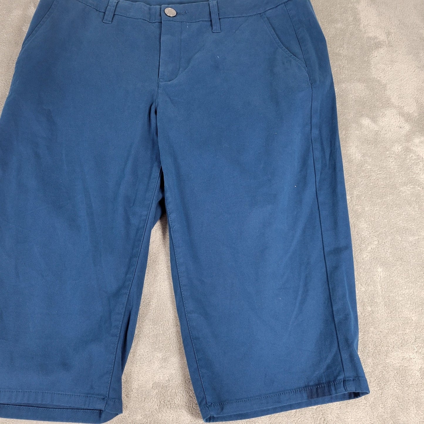 Lane Bryant Womens Pants 16 Capri Blue Zip Fly Lightweight Cotton Blend Casual