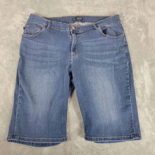 Lee Womens Shorts 20W Plus Medium Blue Denim Modern Series Mid Rise Fit Comfy