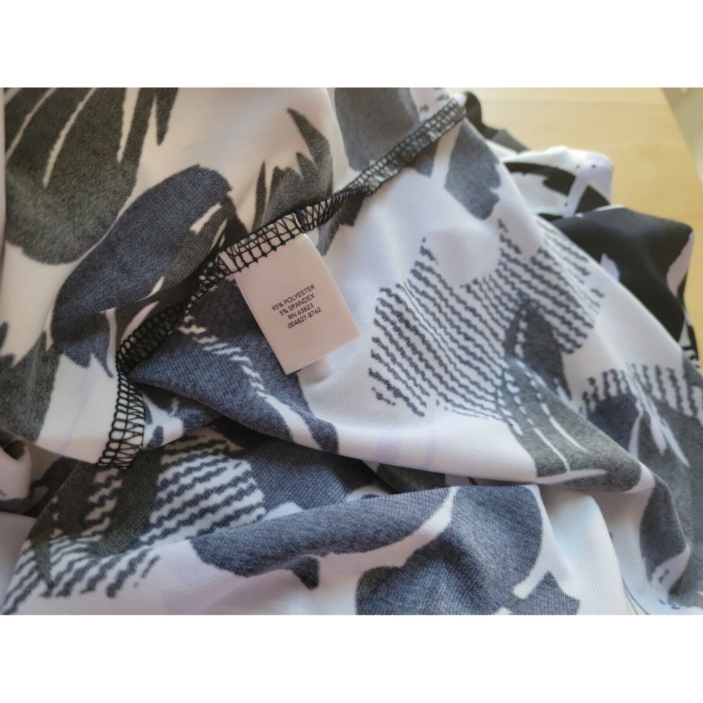 CJ Banks Womens Top 1X Plus Tunic 3/4 Sleeve Lace Up Poly Blend Black Floral