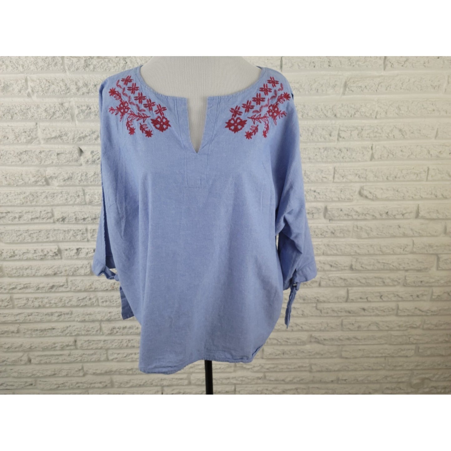 Lane Bryant Womens Top 22 Plus 3/4 Split Sleeve Blue Denim Embroider Lightweight