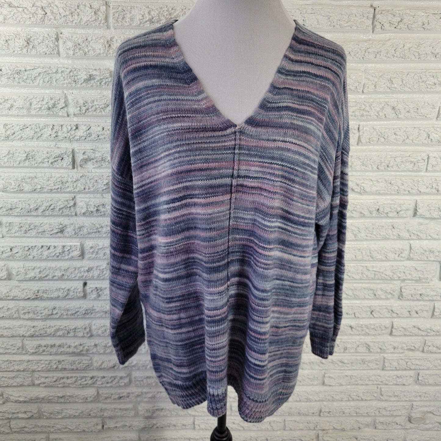 A.n.a. XL Gray Blue Striped V-Neck Tight Knit Sweater Nylon Acrylic Stretch