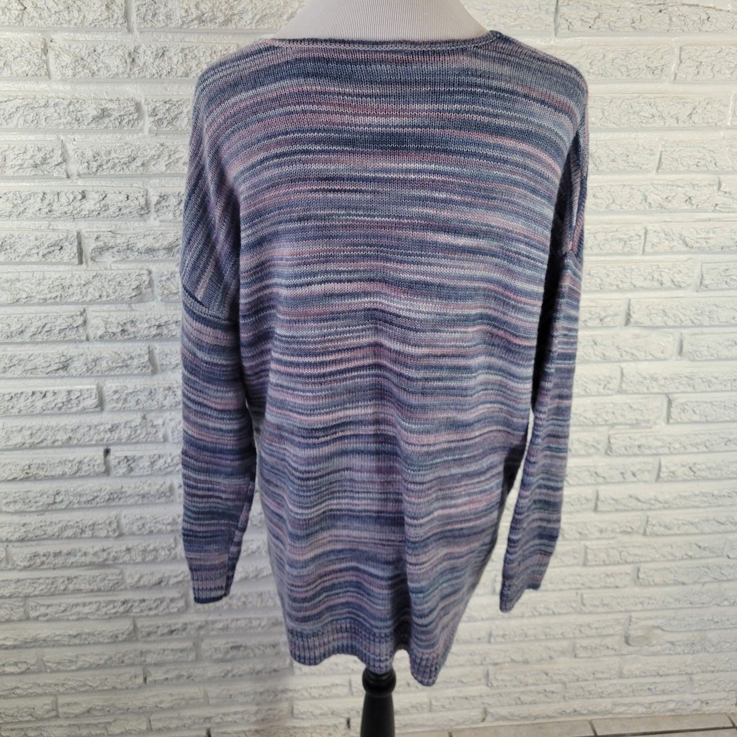 A.n.a. XL Gray Blue Striped V-Neck Tight Knit Sweater Nylon Acrylic Stretch