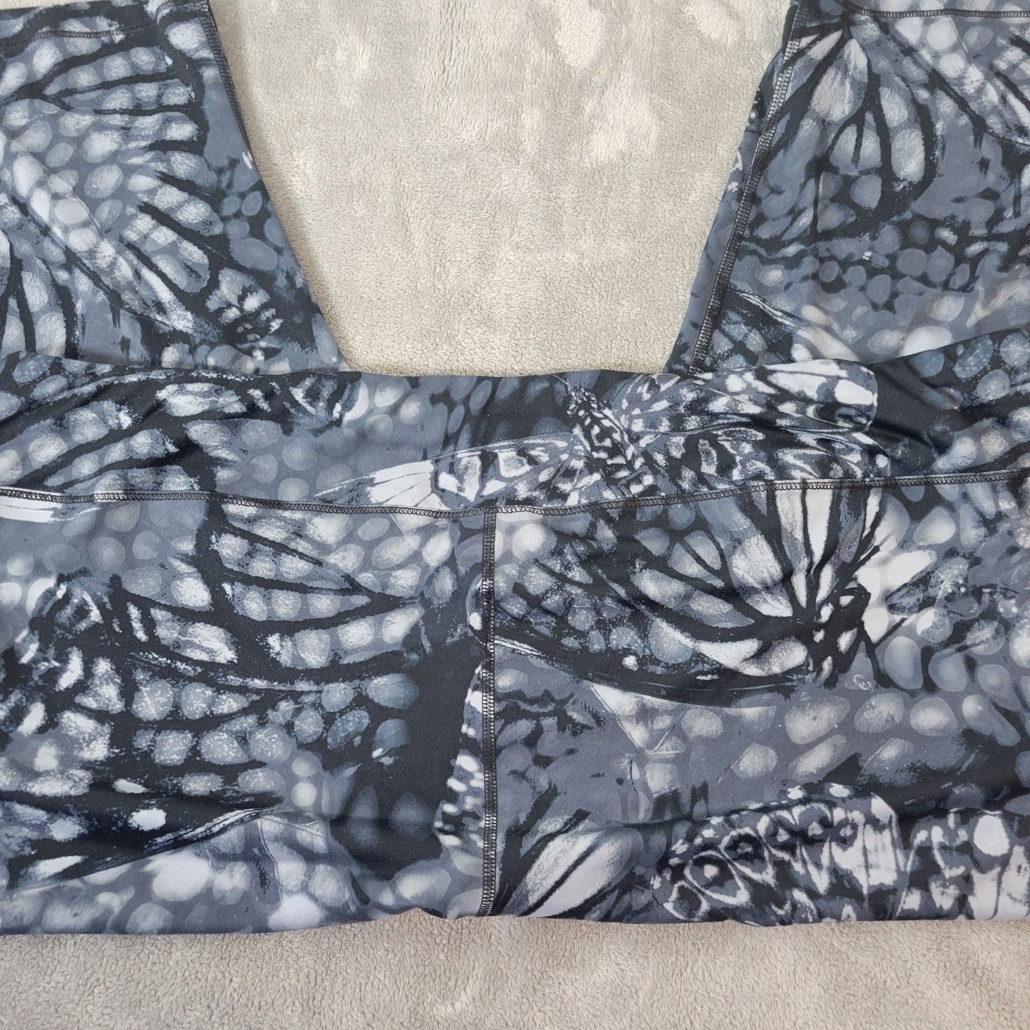 Just My Size Women Pants 4X Plus Leggings Active Capri Blue Watercolor Butterfly