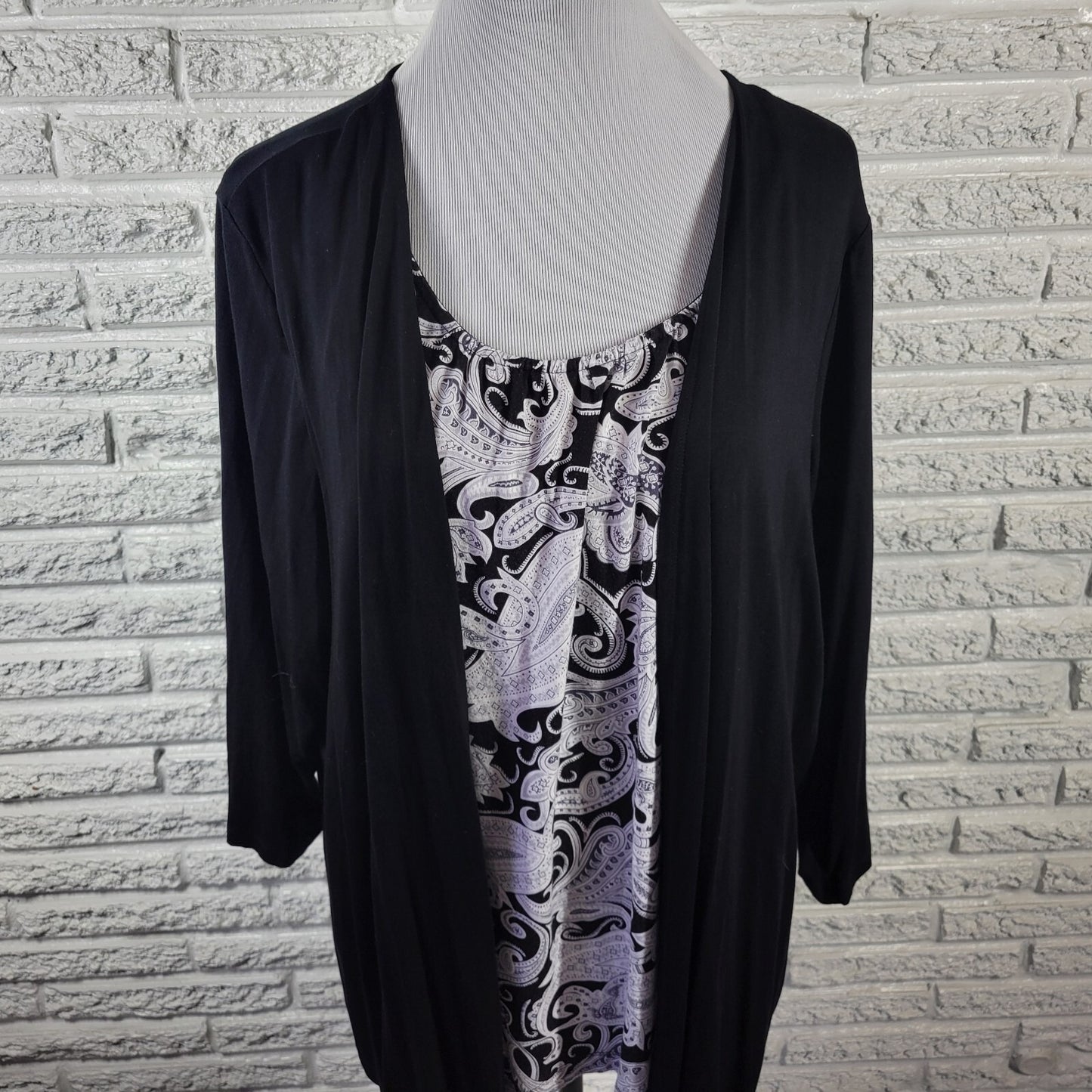 Croft Barrow Womens Top 1X Plus 3/4 Sleeve Black White Paisley Rayon Spandex