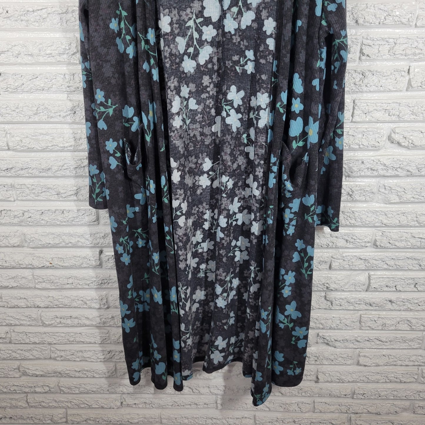 Lularoe Womens Top Extra Large Cardigan Open Blue Floral Pockets Poly Blend