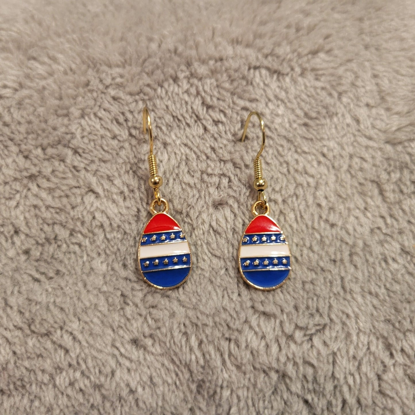 Fourth of July Patriotic Womens Earrings One Pair Easter Egg USA Hanging Dangle