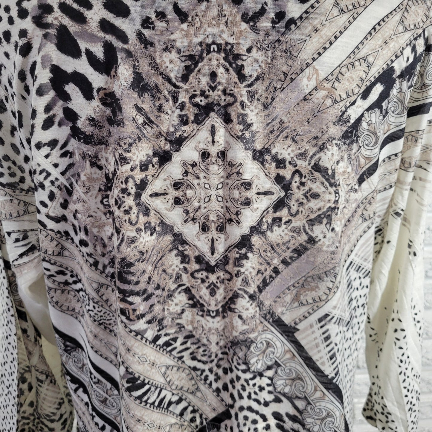 Style Co 1X Top Blouse Black Gray Animal Geometric Studded 3/4 Sleeve ANI27E