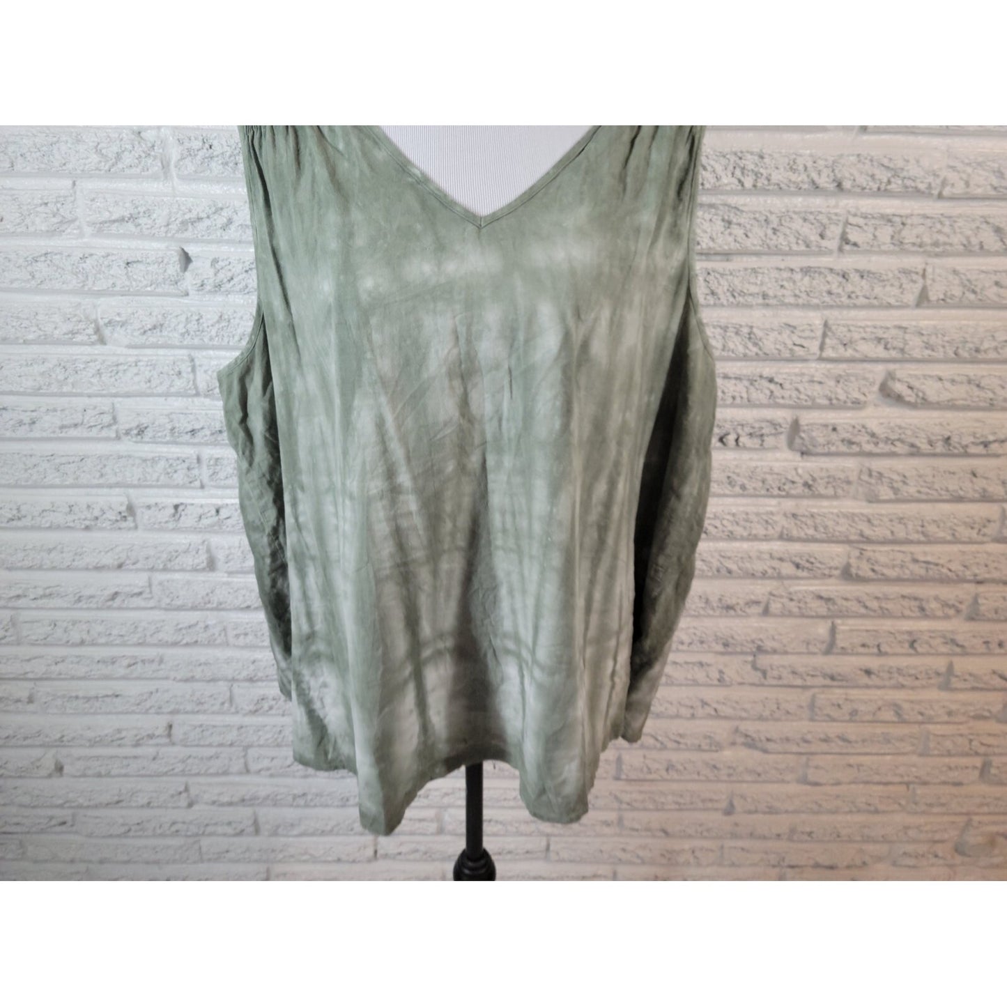 Time Tru Women Top XXXL 22 Plus Tank Green Tie Dye Linen Rayon Smocked Shoulder