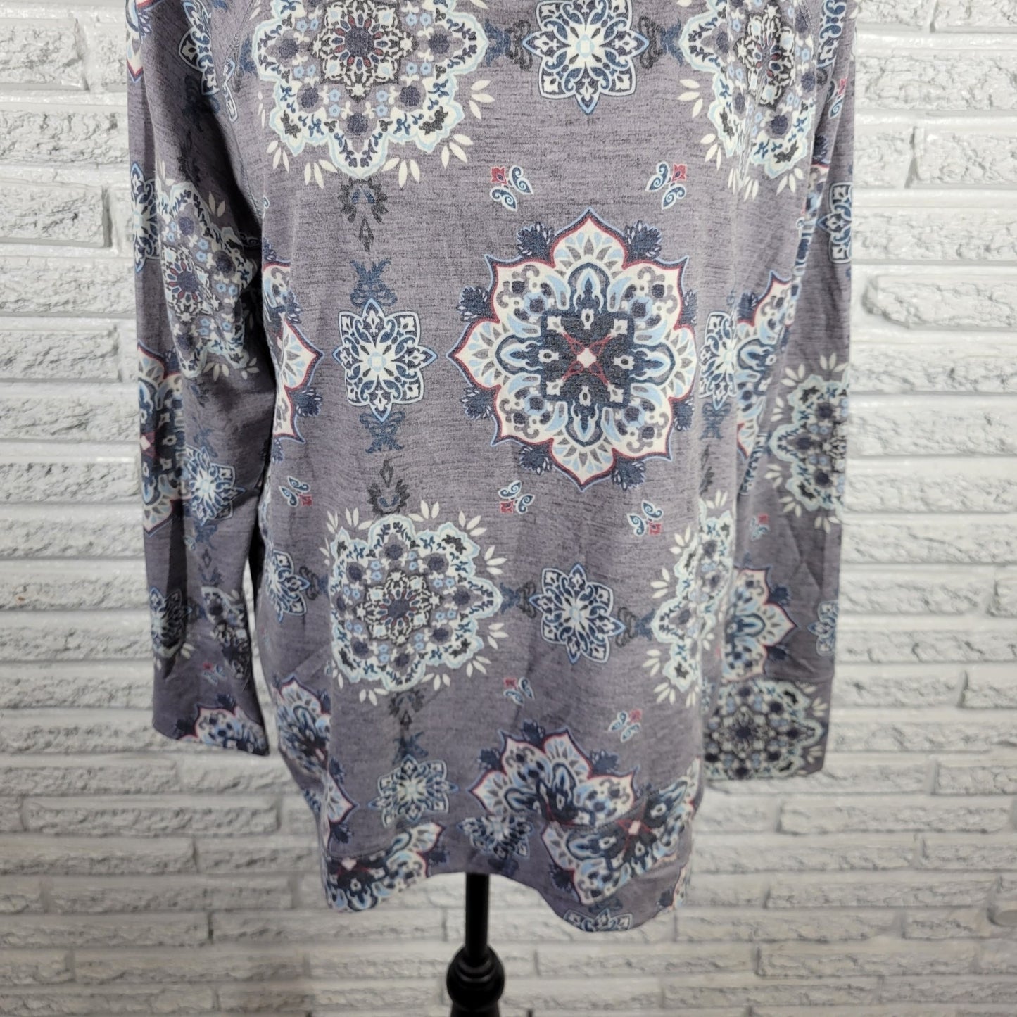 St. John’s Bay XL Top Gray Geometric Jersey Knit Long Sleeve Tee Stretch