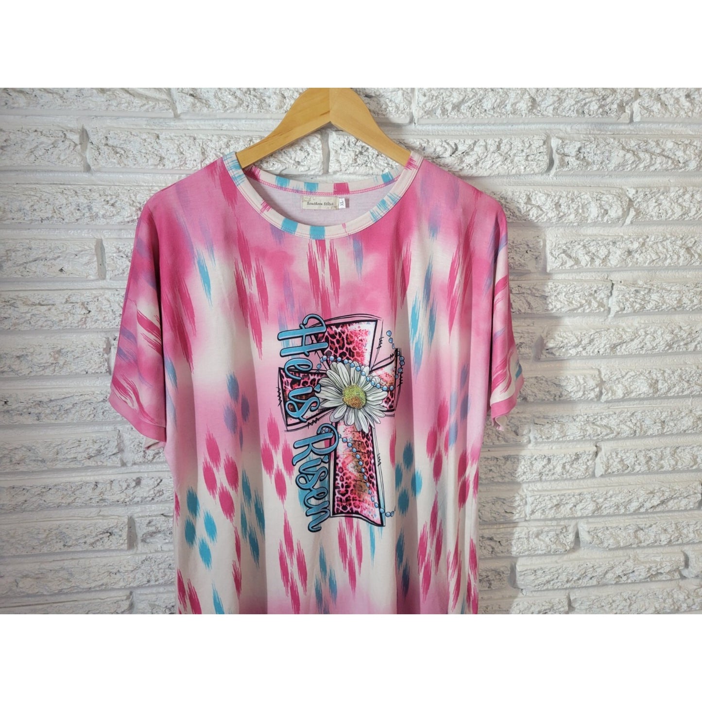Easter Southern Stitch Women Top Extra Large XL Tee Pink He is Risen Cross Daisy