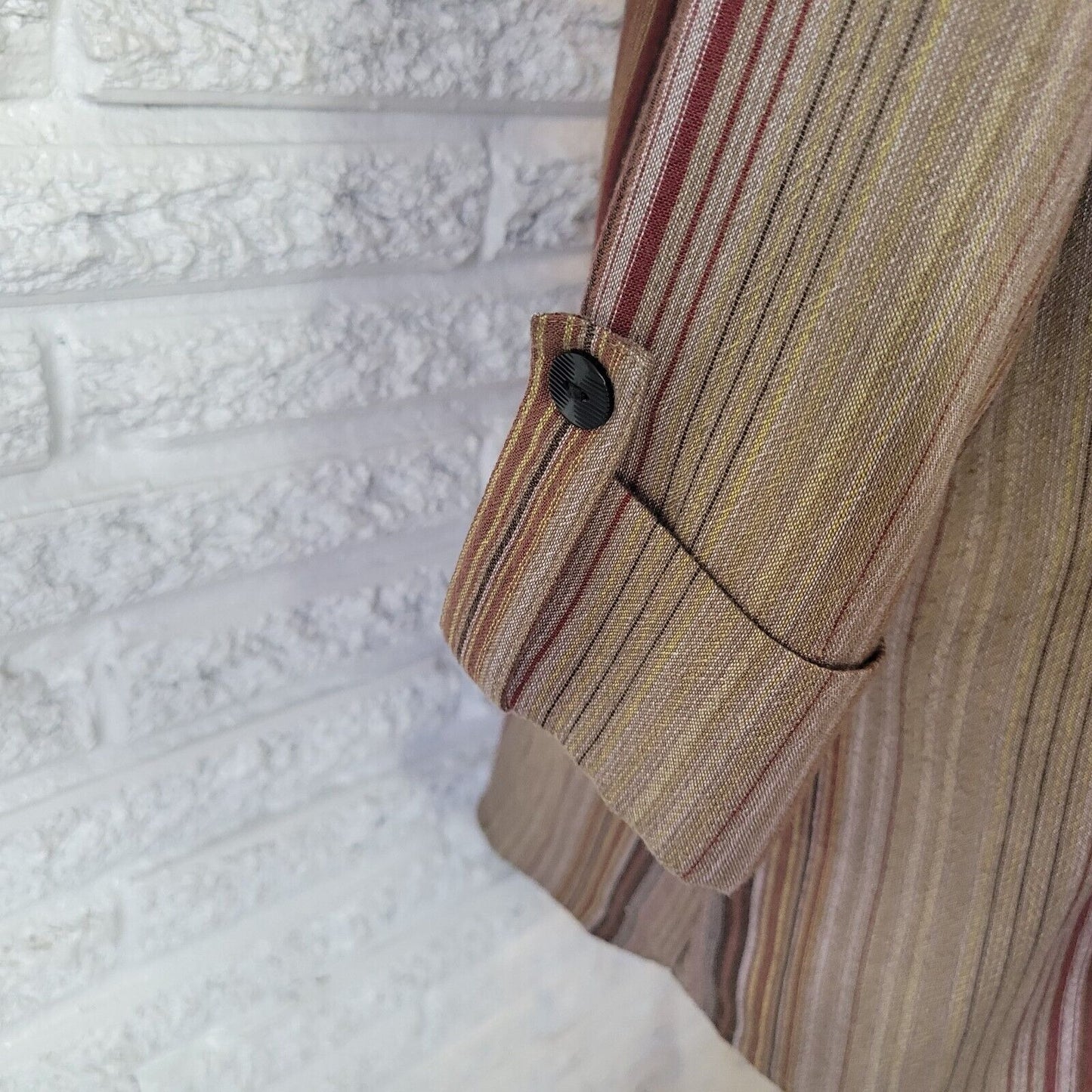 Dress Barn Womens Top 18 20 Plus 3/4 Sleeve Tan Burgundy Stripe Collar Button Up