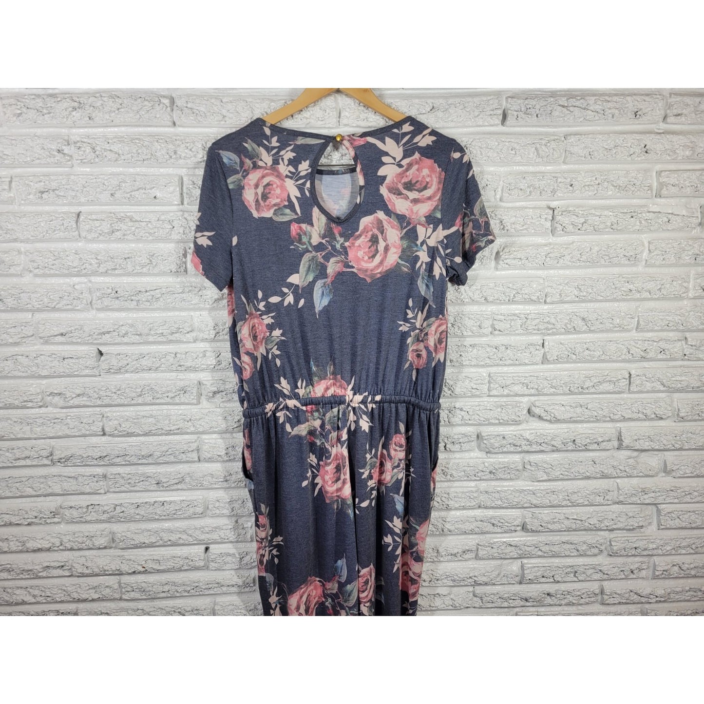 Tickled Teal Women Jumpsuit Extra Large XL Short Sleeve Gray Floral Back Keyhole