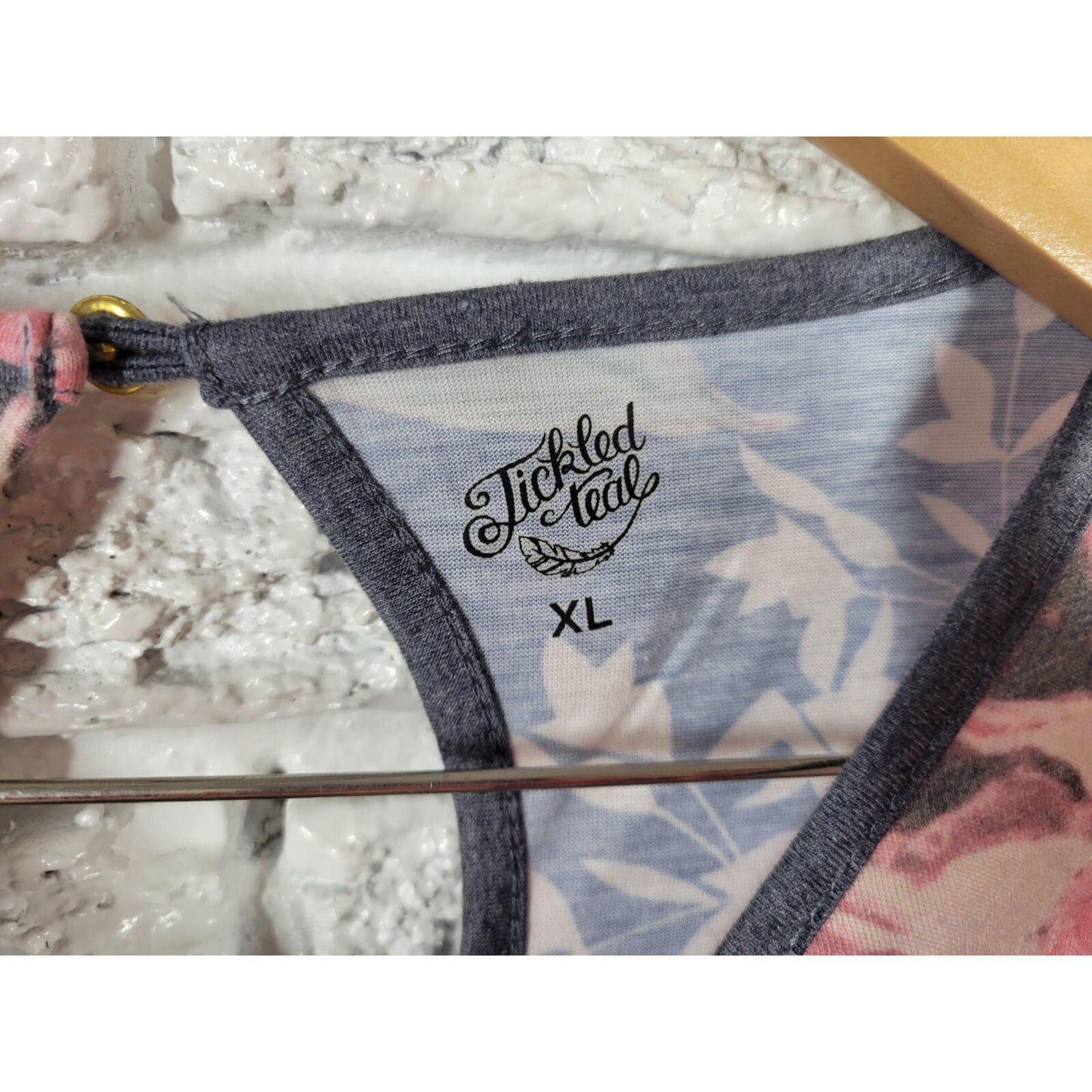 Tickled Teal Women Jumpsuit Extra Large XL Short Sleeve Gray Floral Back Keyhole