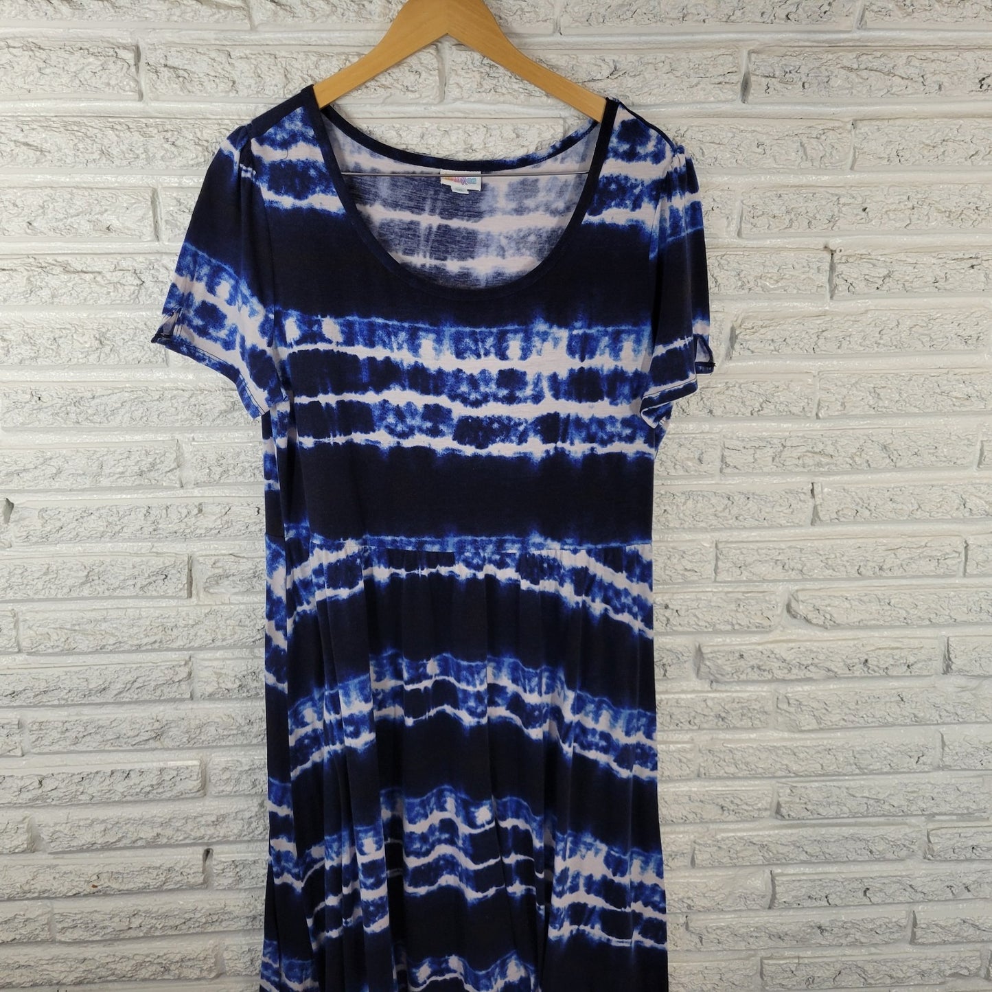 Lularoe Womens Dress 2XL Plus Short Sleeve Blue Tie Dye Poly Blend Casual Comfy