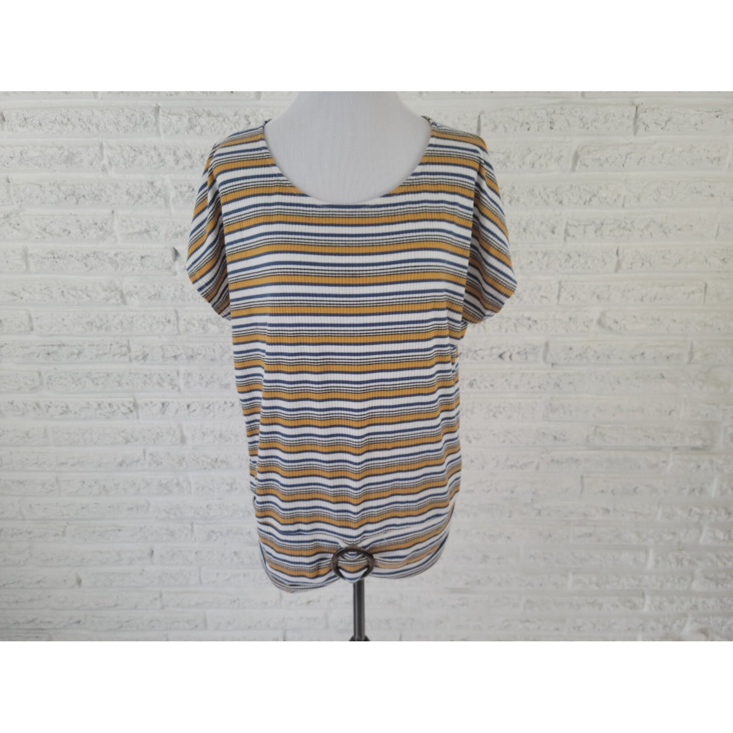 Apt 9 Women Top Extra Large Tee Short Sleeve Pullover Blue Gold Stripe Casual