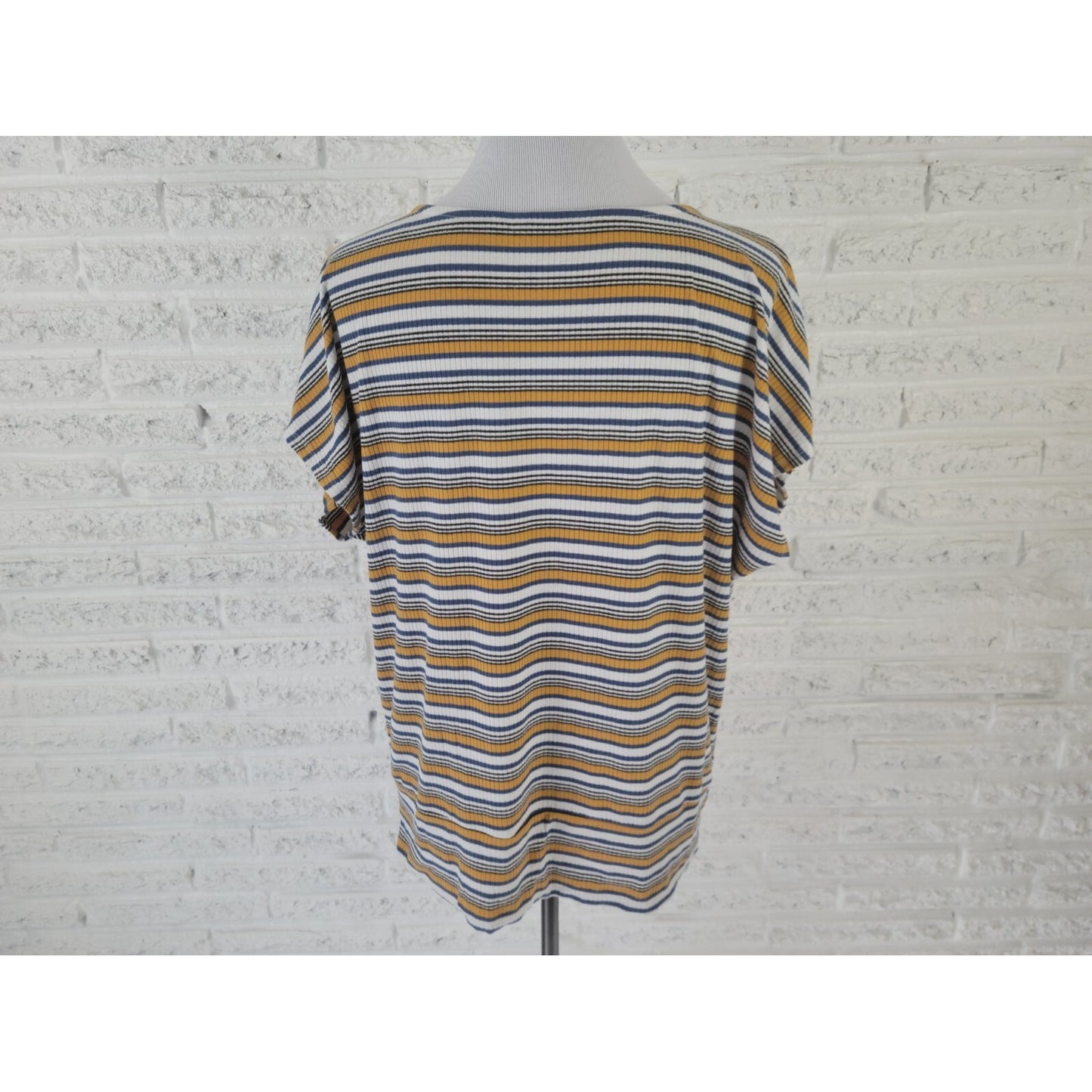 Apt 9 Women Top Extra Large Tee Short Sleeve Pullover Blue Gold Stripe Casual