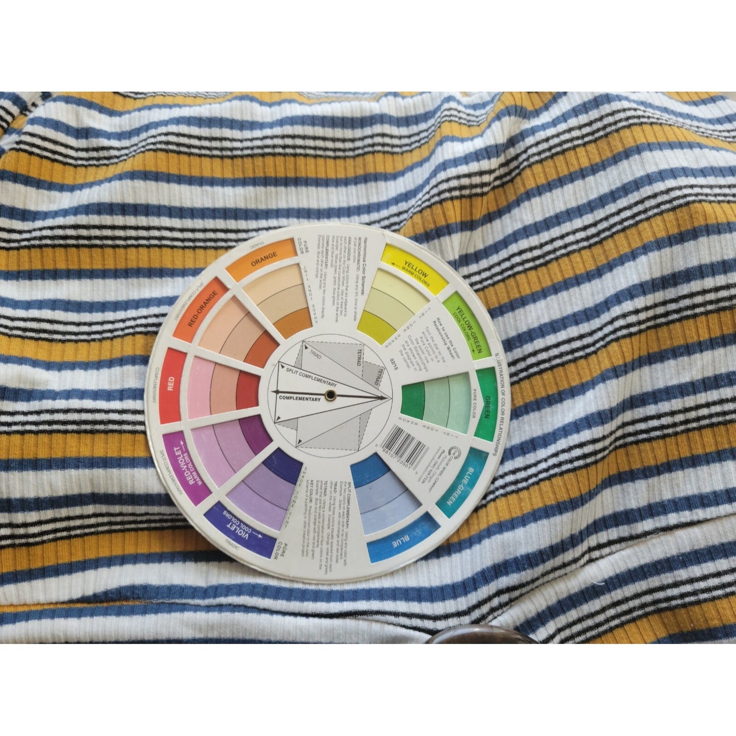 Apt 9 Women Top Extra Large Tee Short Sleeve Pullover Blue Gold Stripe Casual