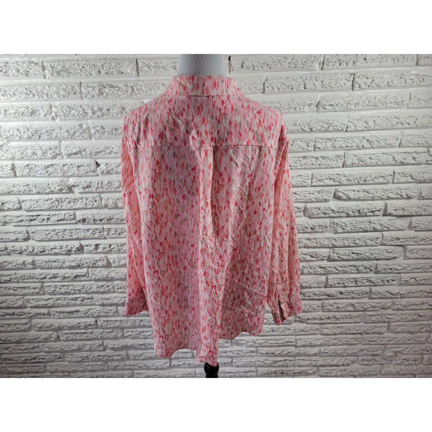 Apt 9 Womens Top 2XPlus  Long Sleeve Polyester Collar Button Up Pink Watercolor