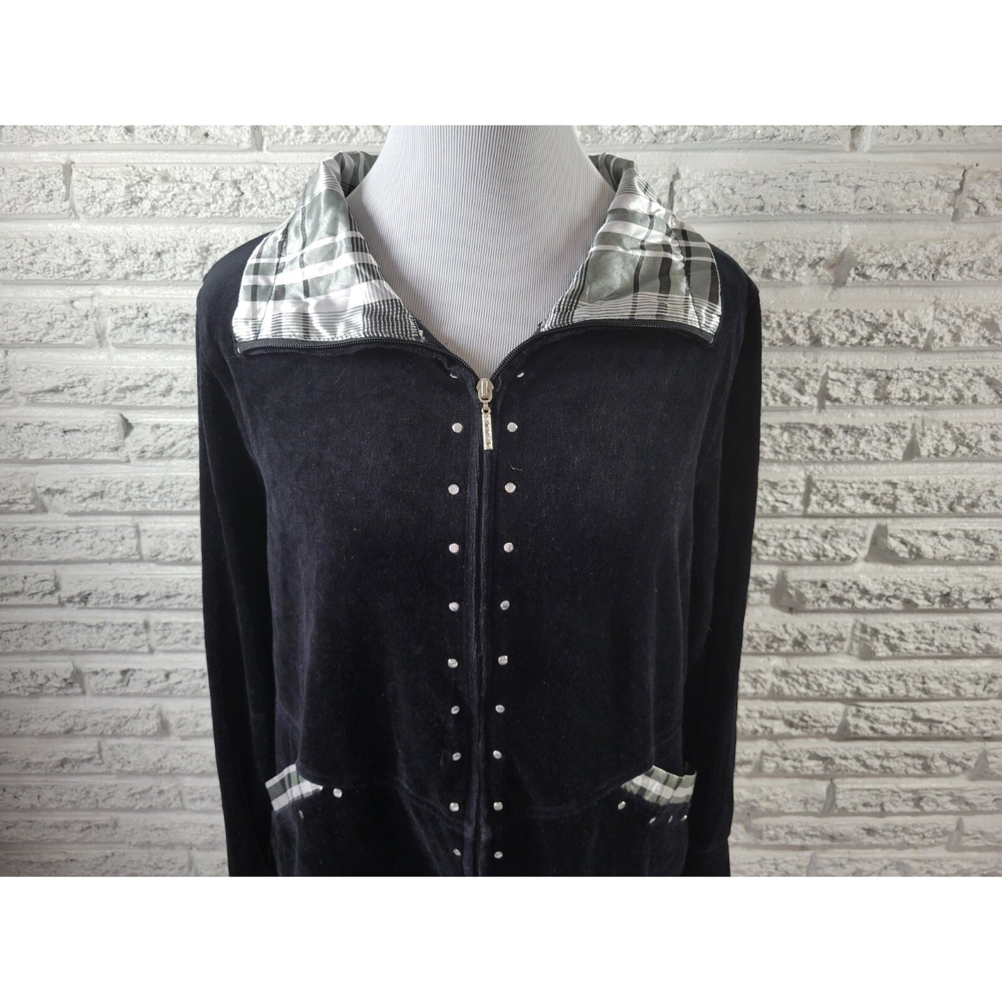 Onque Casuals Womens Jacket Extra Large XL Black Velour Studded Full Zip Casual