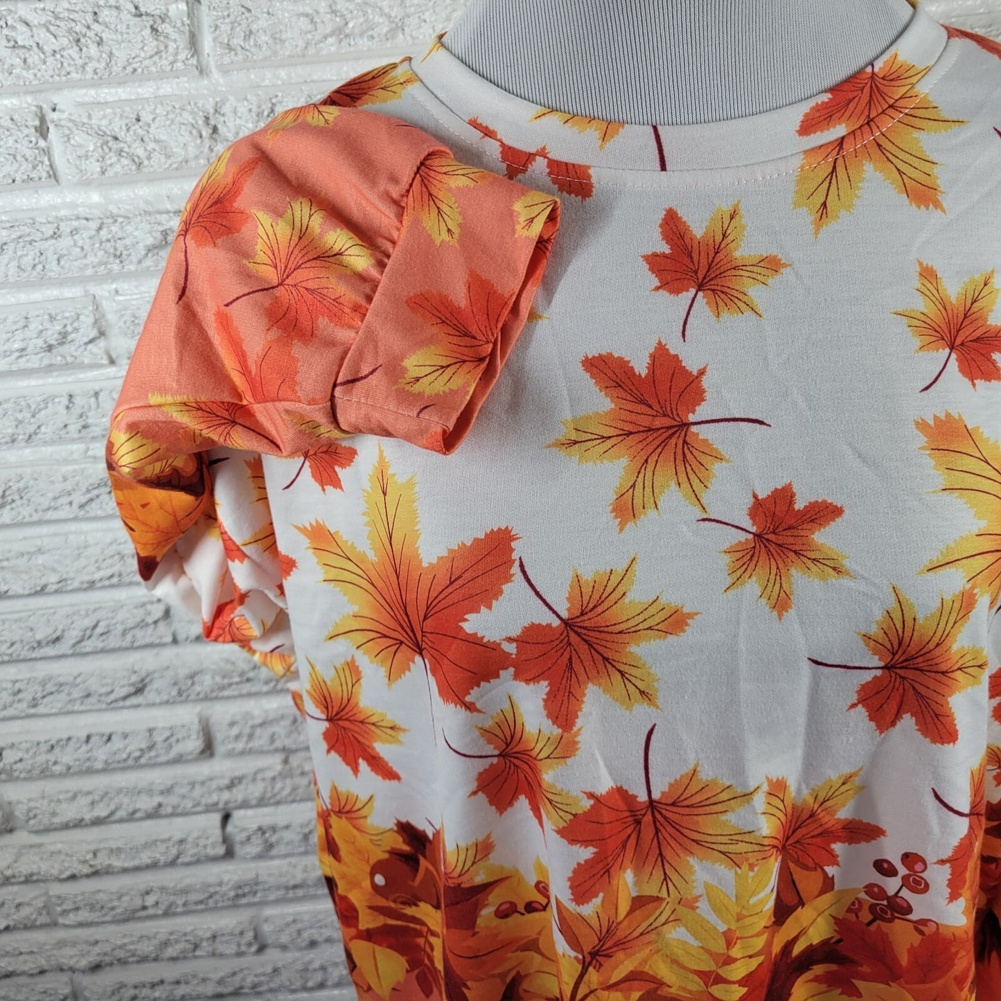 Autumn Leaves Berries Women Top 2XL Plus Tee Long Sleeve Polyester Orange White