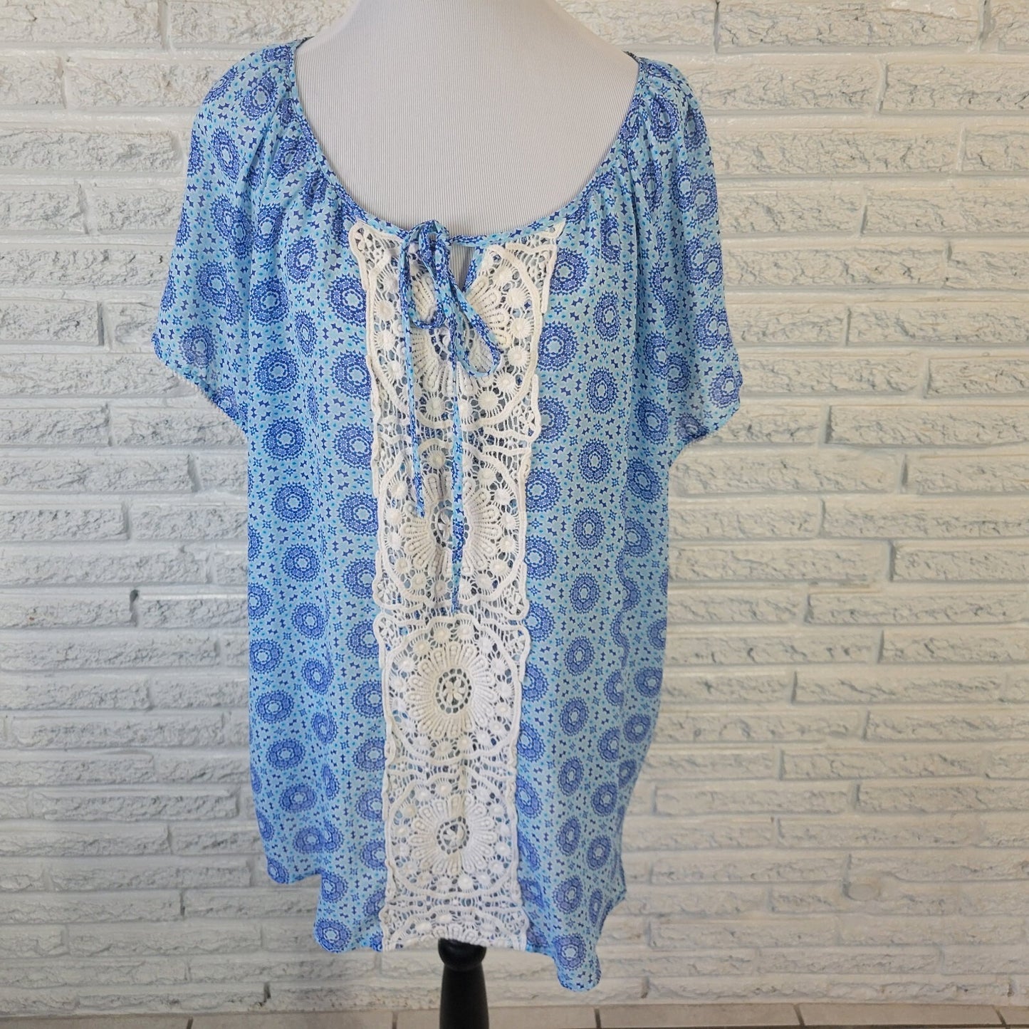 Woman Within Women's 2X Plus Blue Geometric Sheer Tunic Top Cap Sleeve Crochet