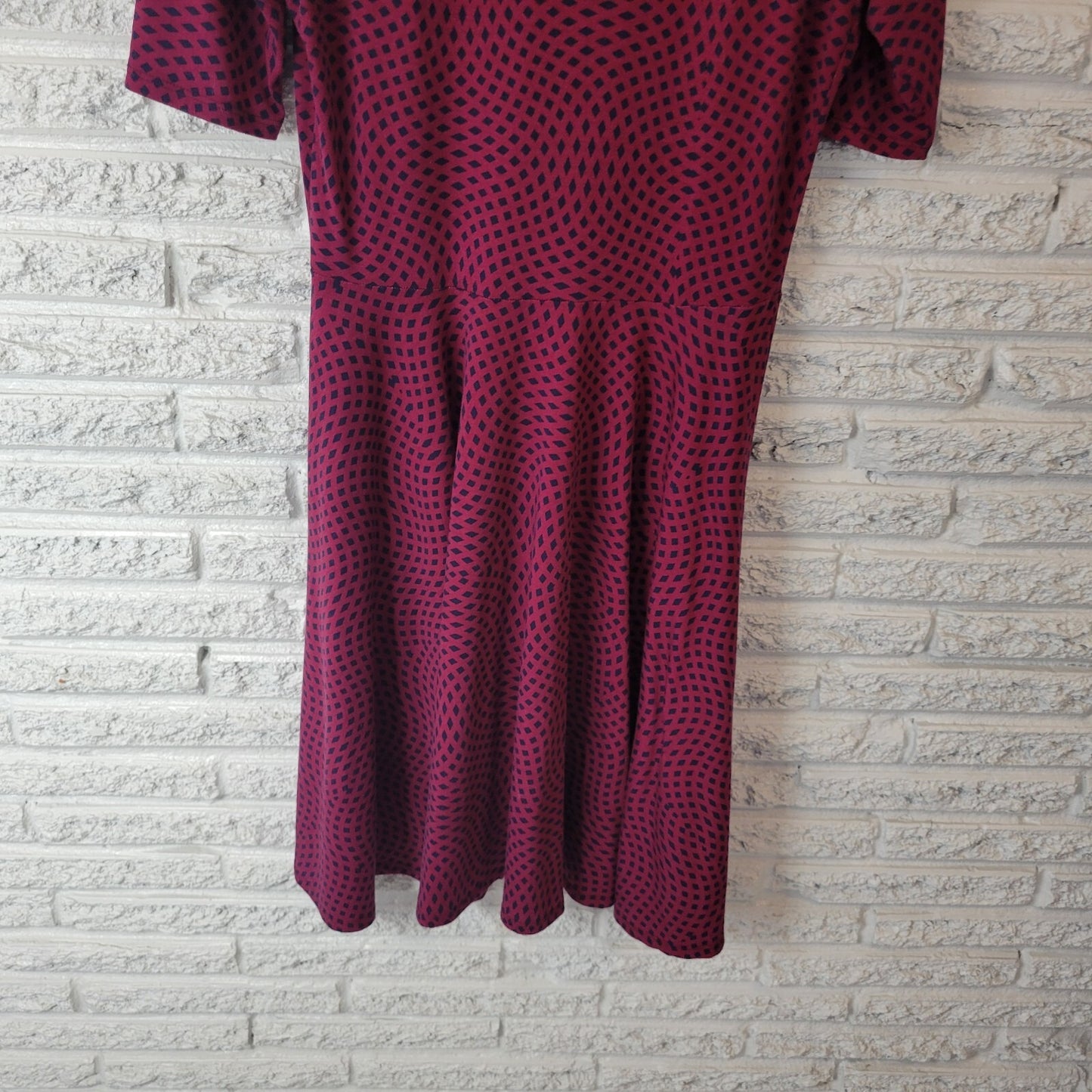 LuLaRoe Women's XL Fit & Flare T-Shirt Dress Burgundy Blue Diamond Geometric