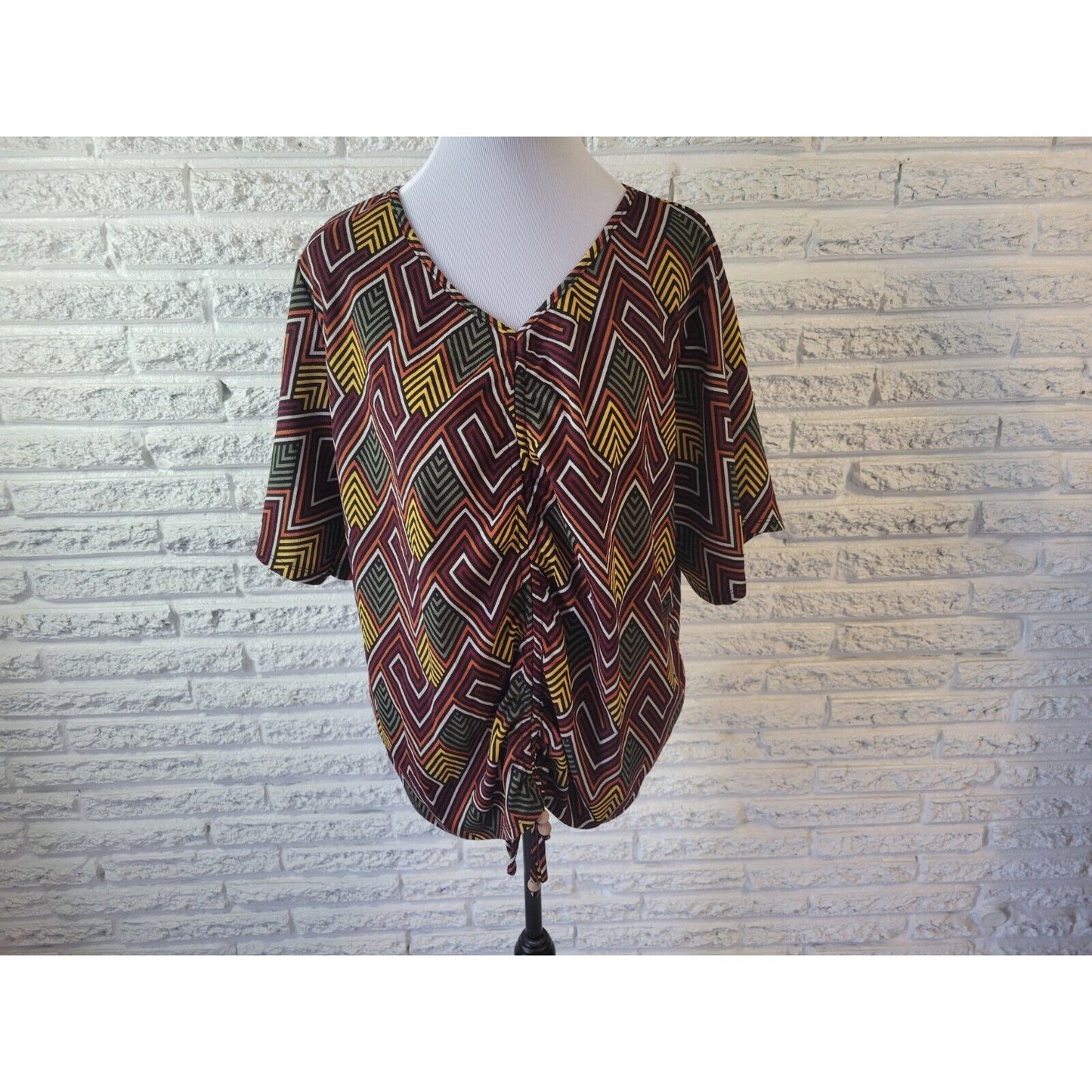 Goddess Womens Top 2X Plus Short Sleeve Poly Blend Brown Geometric Office