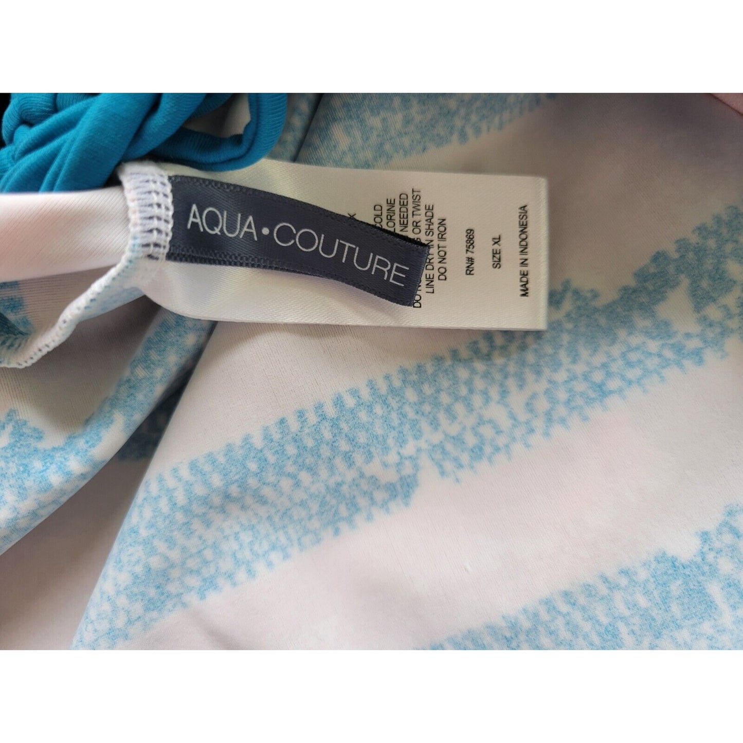 Aqua Couture Swim Top Extra Large XL Strappy Bra Lined Blue Stripe Racerback
