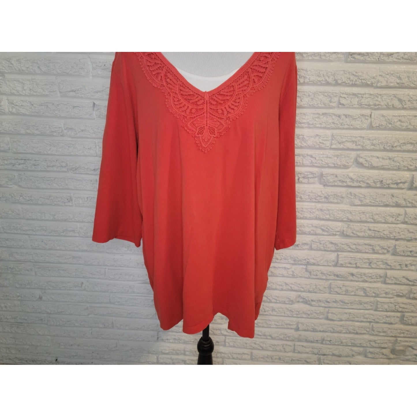 Catherines Womens Top 2X 22W 24W Plus 3/4 Sleeve Crochet Pullover Red Stretchy